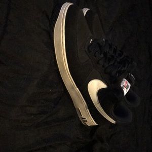 Black and whit Nike Air Force men